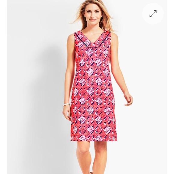 Talbots Dresses & Skirts - Talbots Women’s Sleeveless V-Neck Whimsical Waves Shift Dress Medium Beach